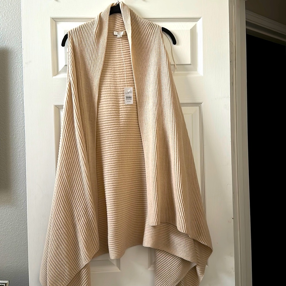 LOFT beige sweater vest